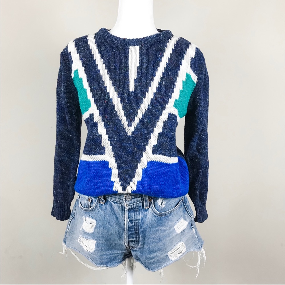 ✂️Vintage Geometric "V" Pattern Sweater Size Large